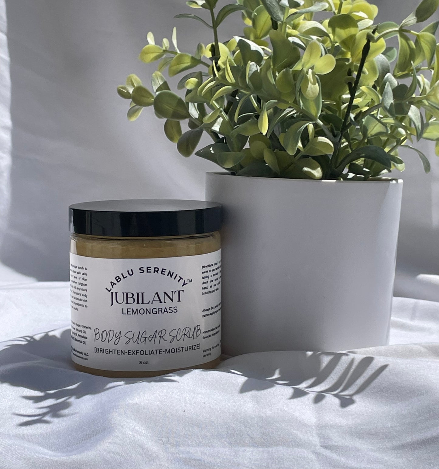 JUBILANT BODY SUGAR SCRUB (lemongrass)