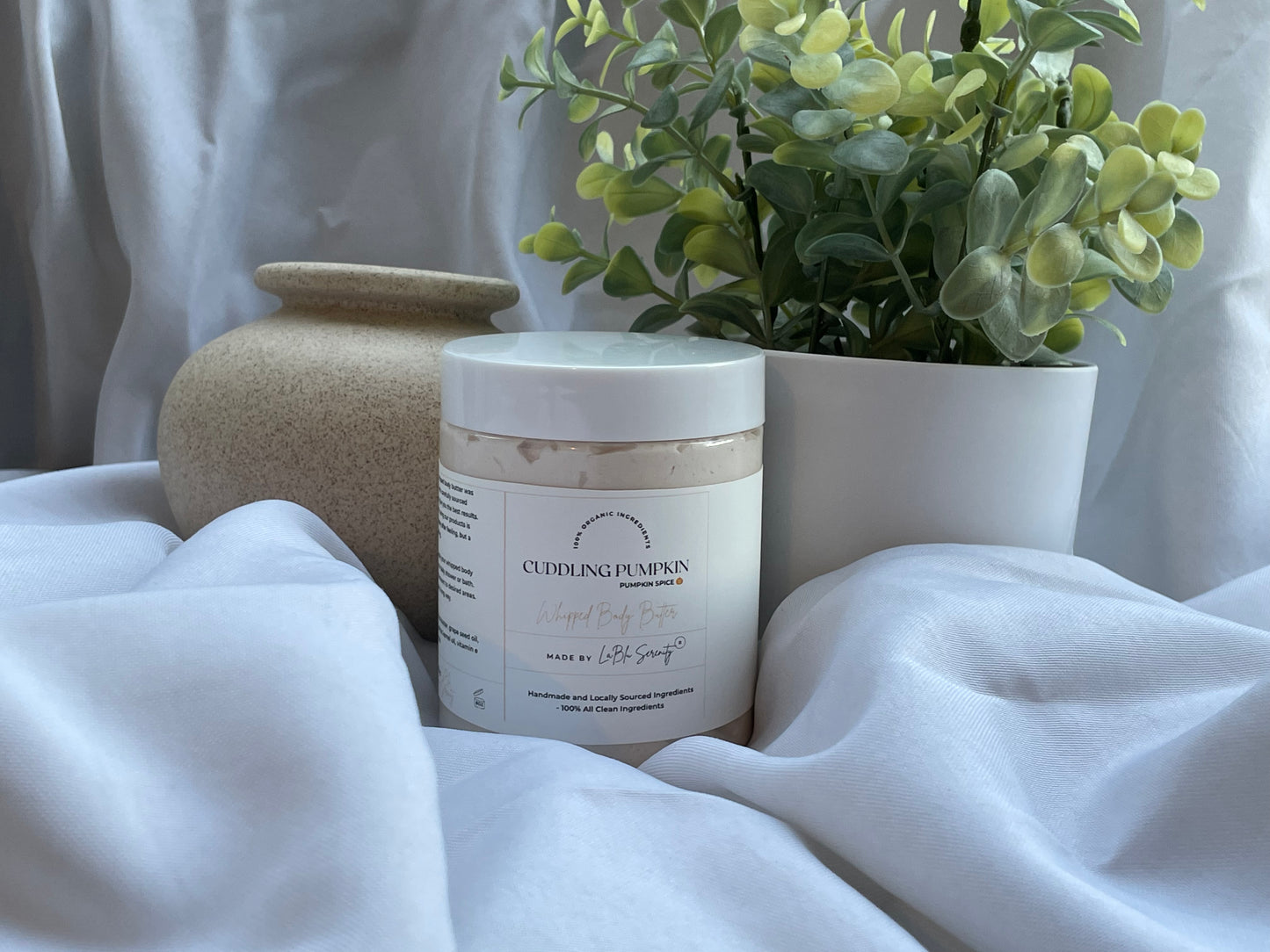 CUDDLING PUMPKIN WHIPPED BODY BUTTER (pumpkin vanilla )