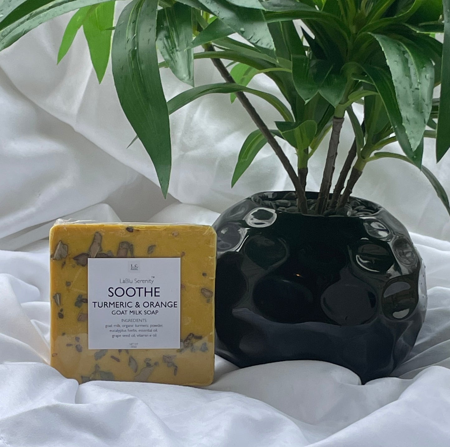 SOOTHE TURMERIC SOAP BAR