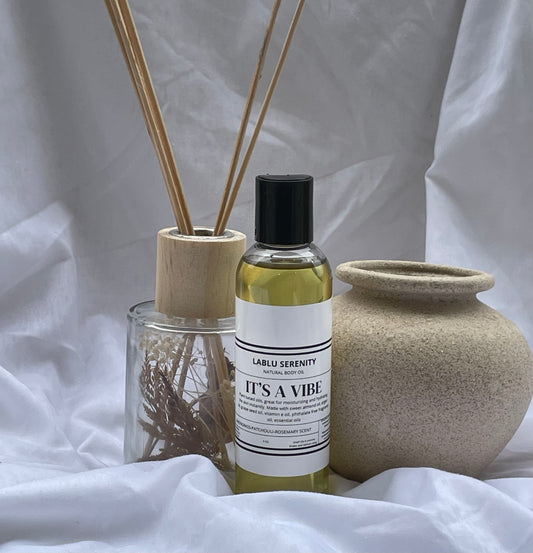 ITS A VIBE ( lemongrass, patchouli, rosemary scent)