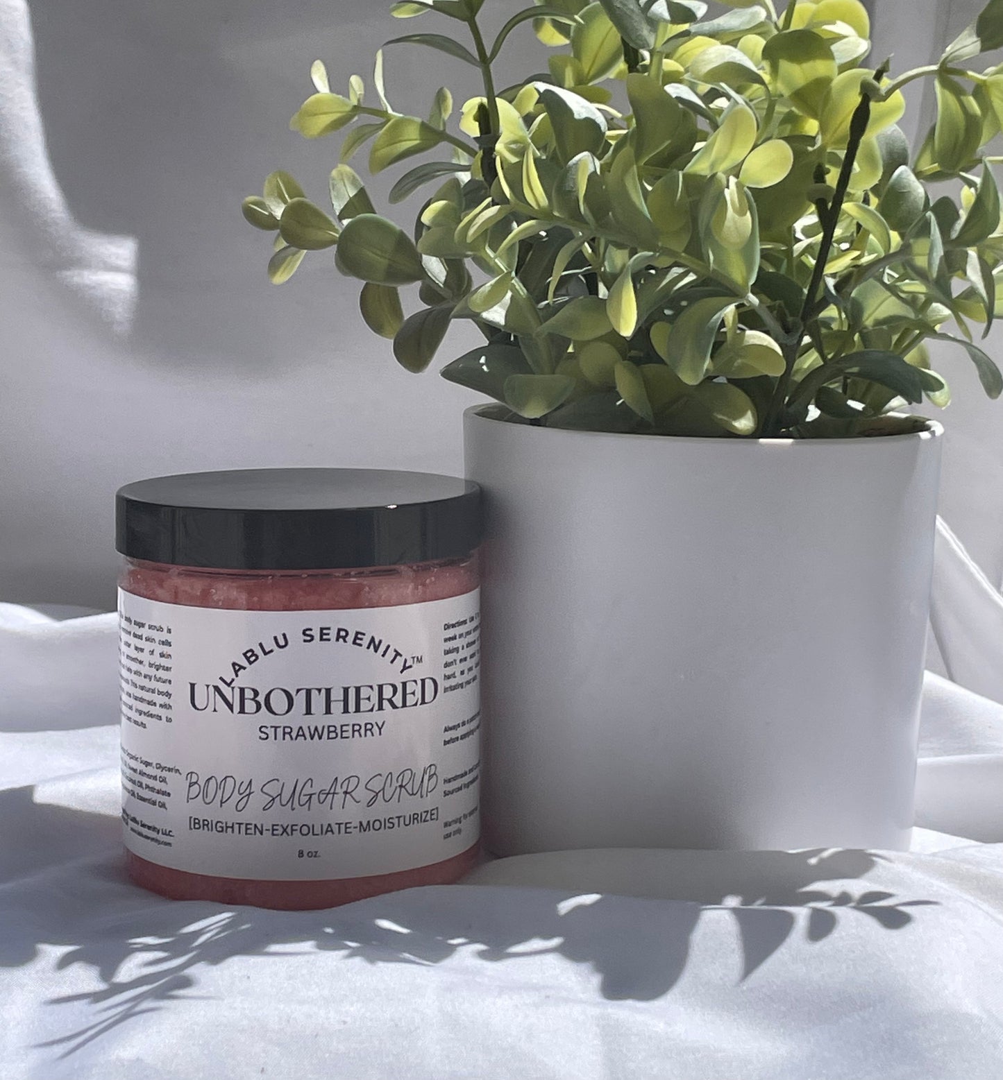 UNBOTHERED BODY SUGAR SCRUB (strawberry)